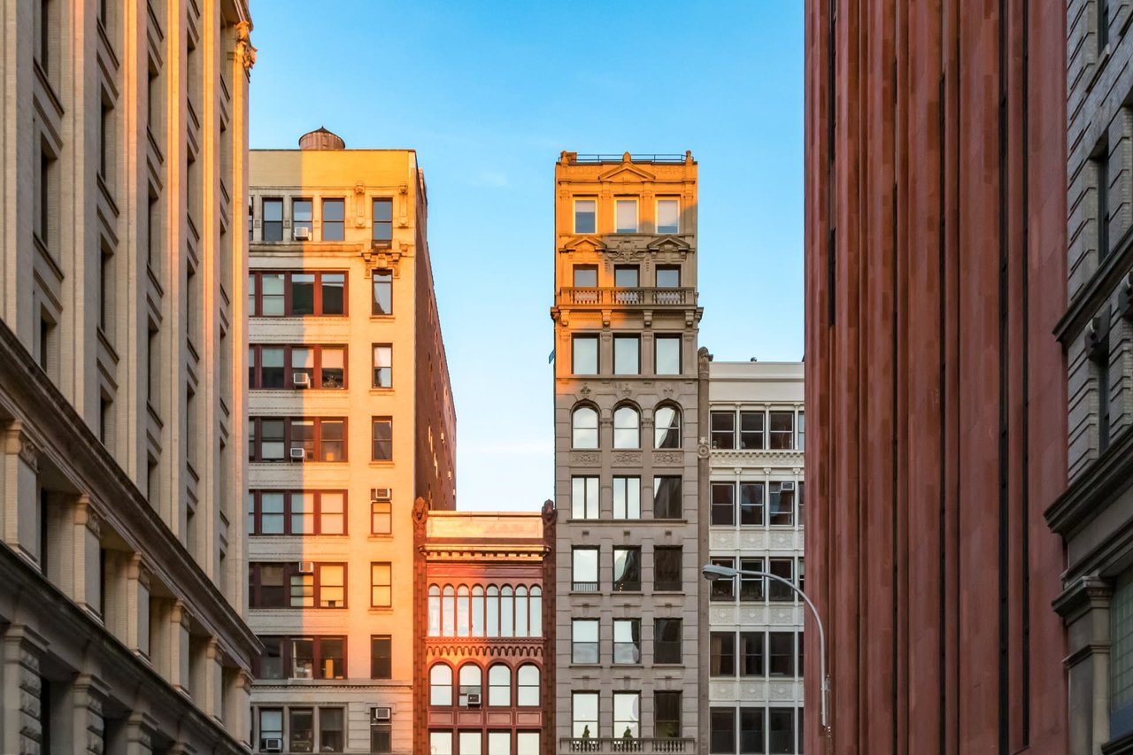 A Manhattan Buyer Goes Looking for a Nice View and a Kitchen Worth Cooking In