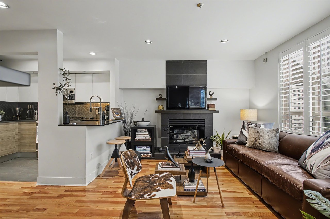 103-669 W 7th Ave