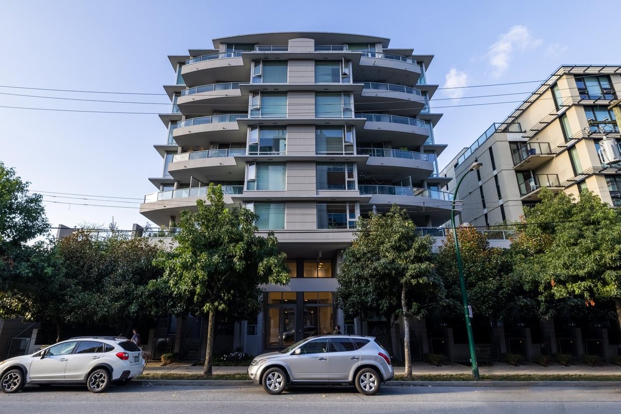 606-587 W 7th Ave