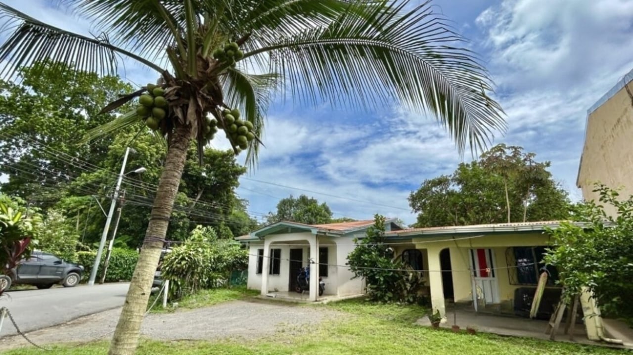 Mixed Use Income Property, Jaco, Puntarenas