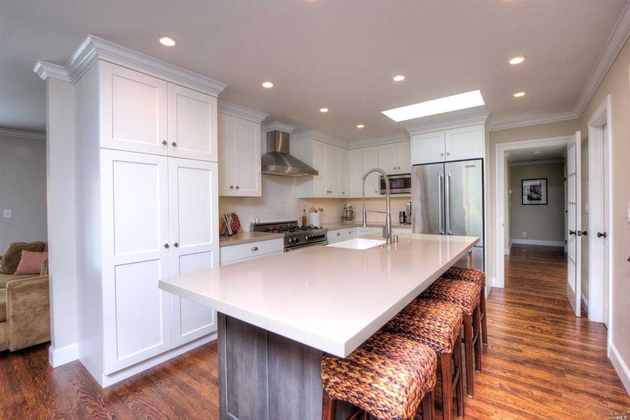 284 Knight Dr
