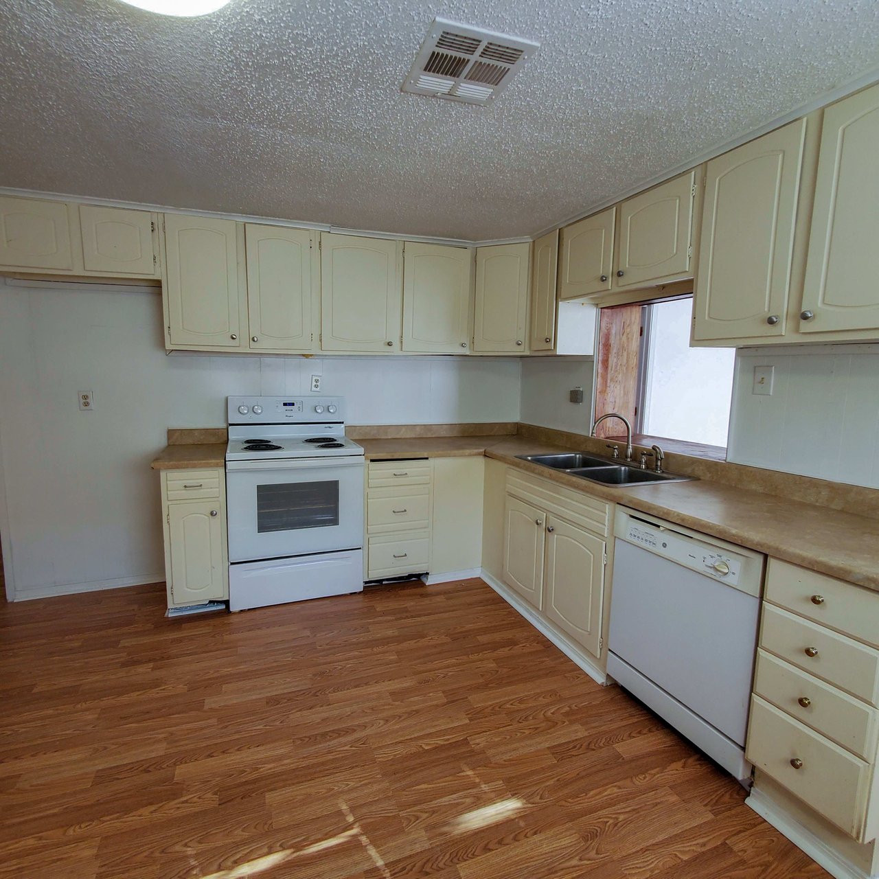 718 North Beard Ave
