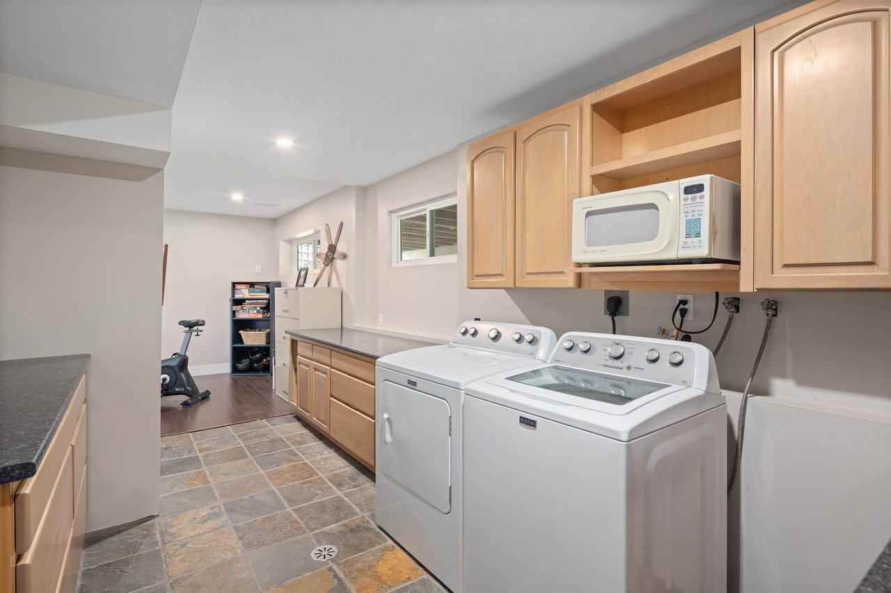 2544 Orkney Wy
