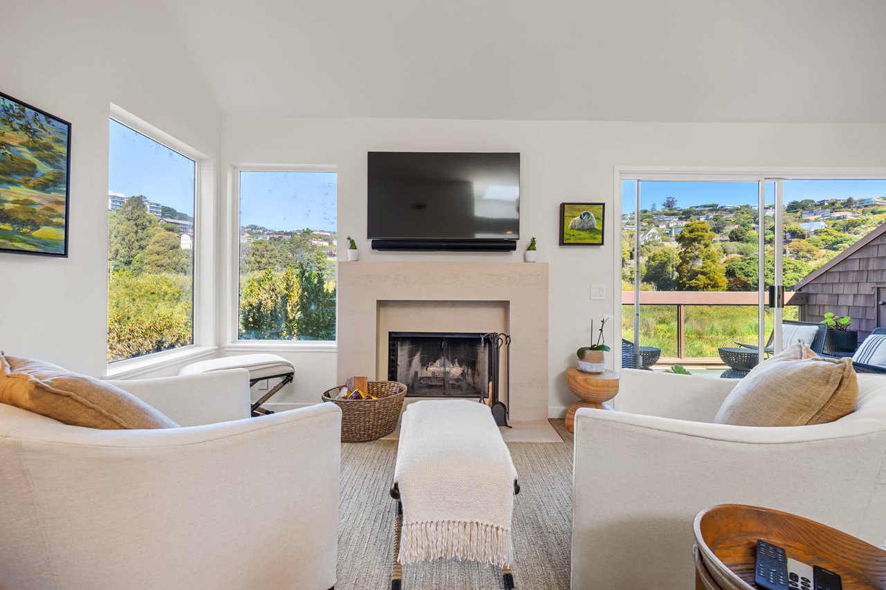 Luxury View Condo in Downtown Tiburon