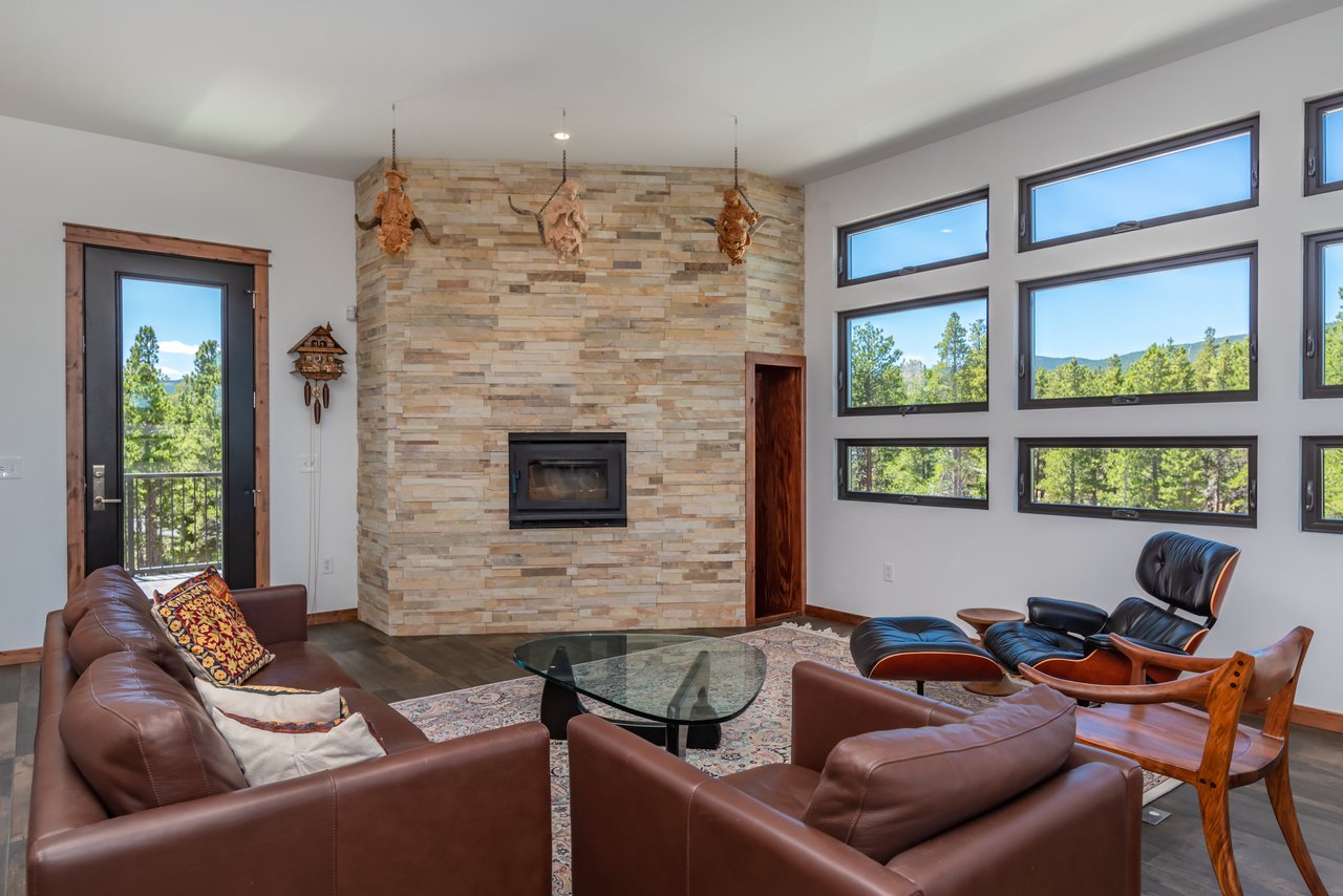 315 Indian Peaks Dr