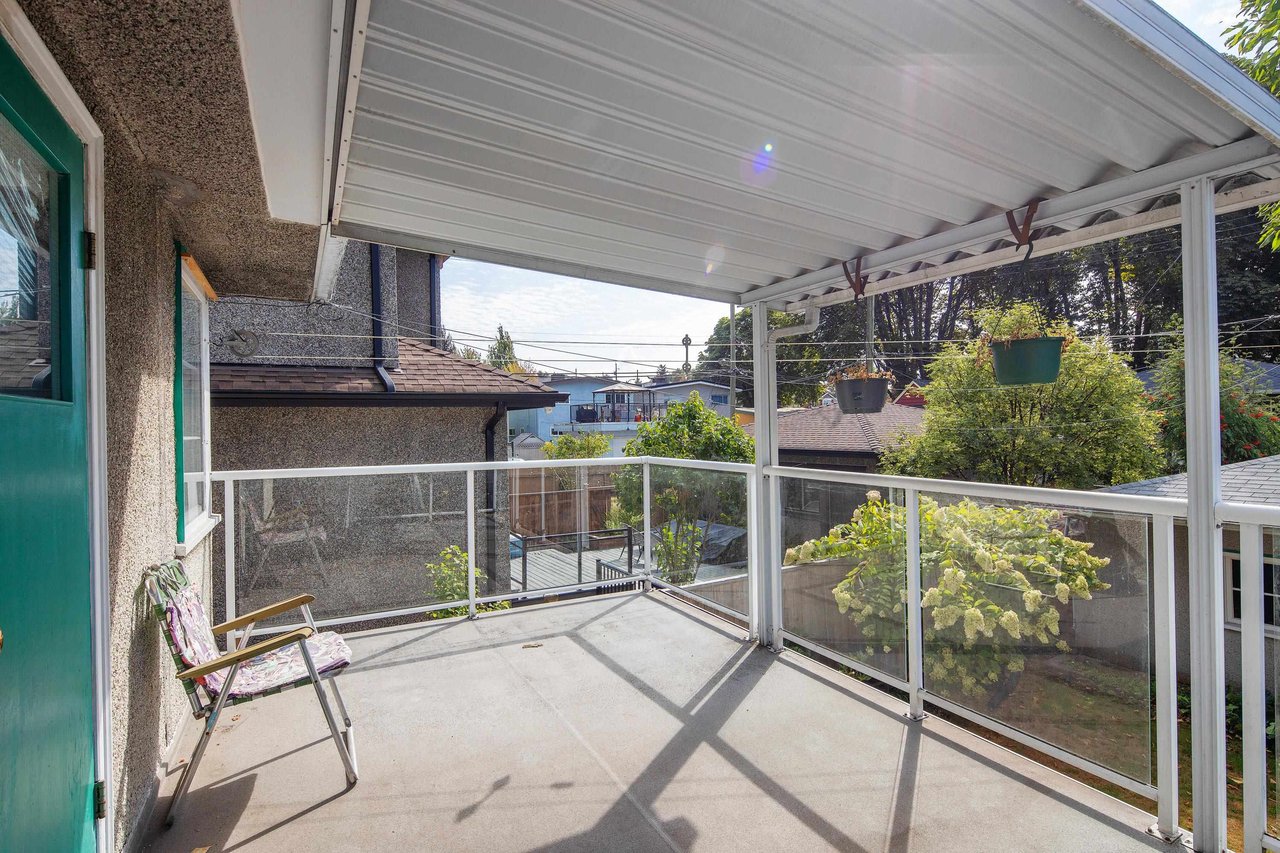 158 E 42nd Ave