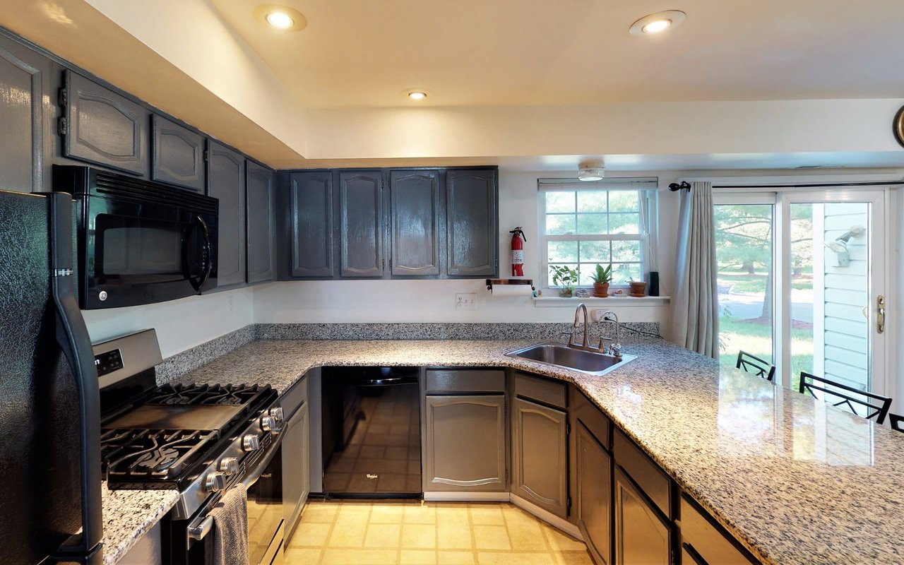 372 HAWKSHEAD WAY