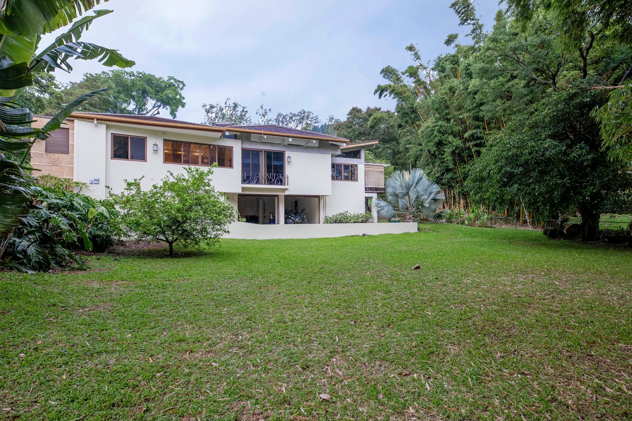 Modern Single Level Residence, Escazu, San Jose