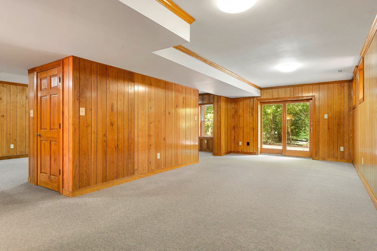 3328 Robious Forest Way