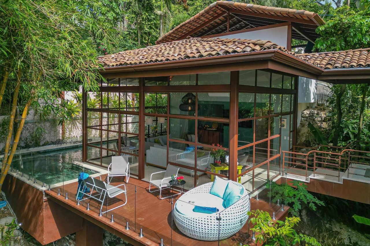 Balinese Tropical Rental Villa, Manuel Antonio, Puntarenas