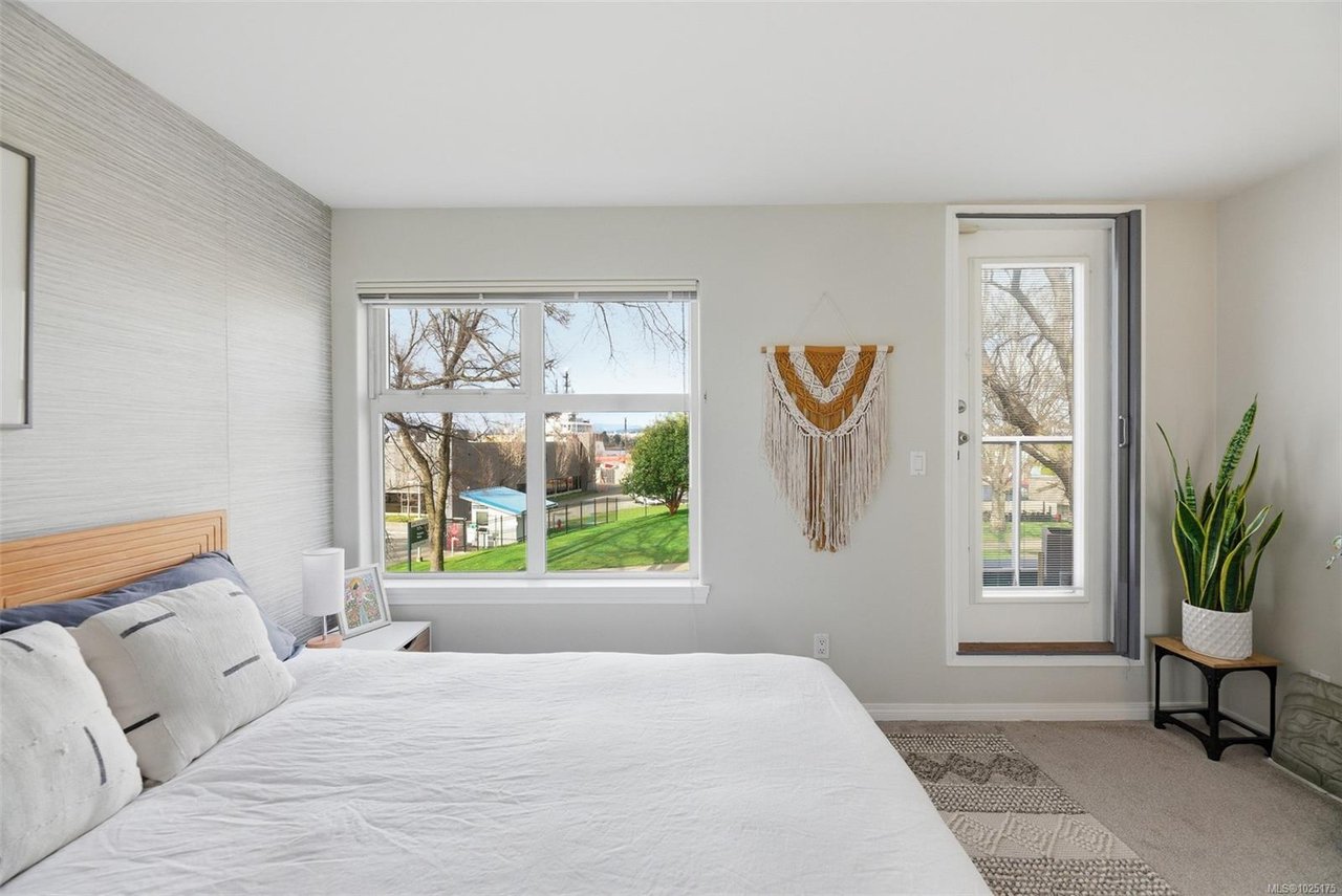 13-60 Dallas Rd, Victoria