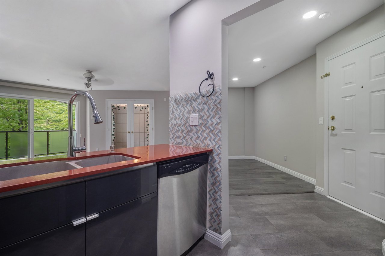 320-7139 18th Ave