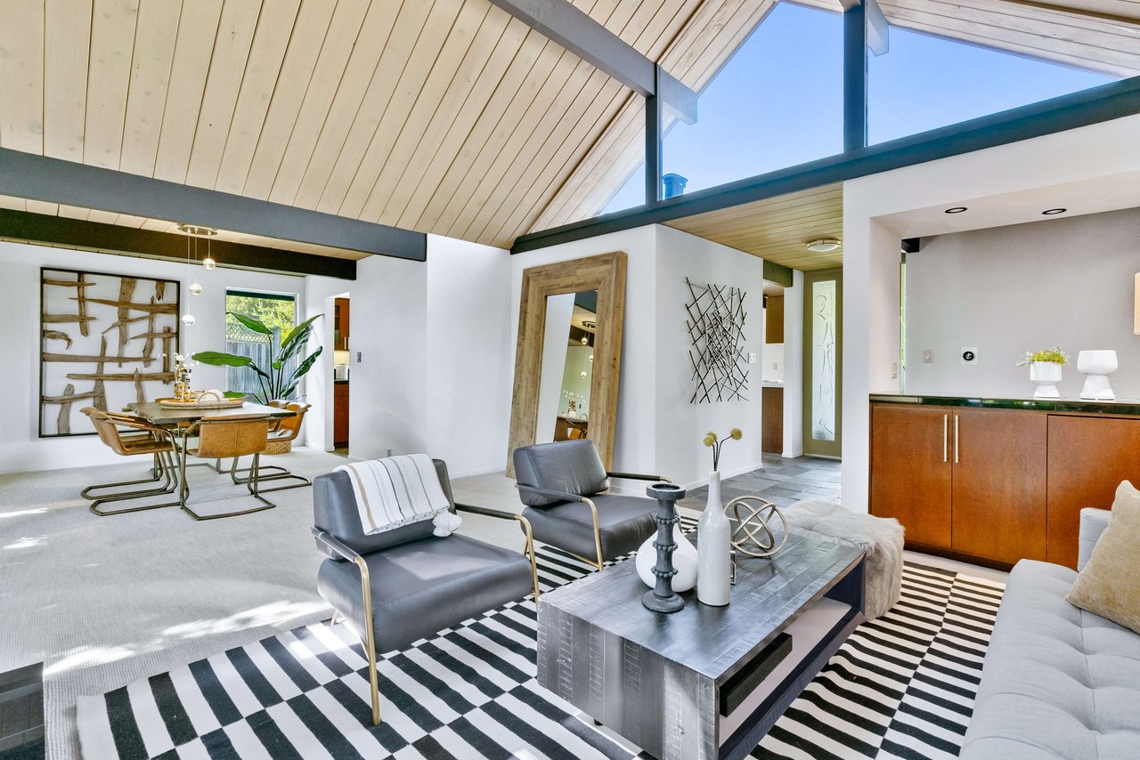 958 Eichler Drive