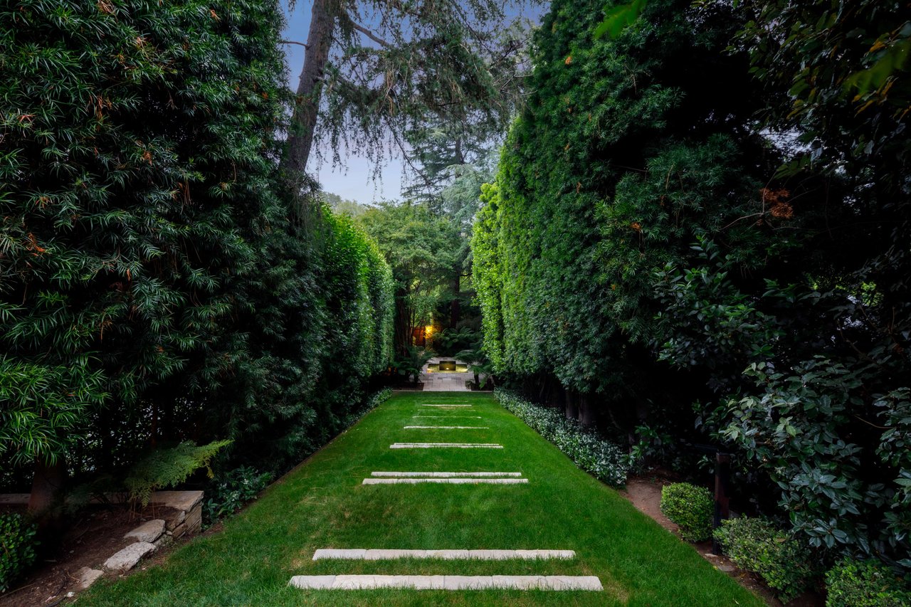 The Ridgedale Estate