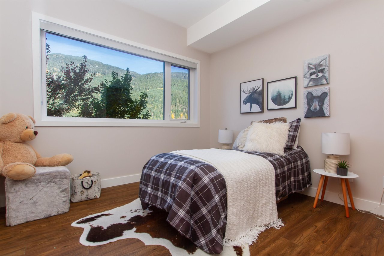 205-1025 Legacy Wy
