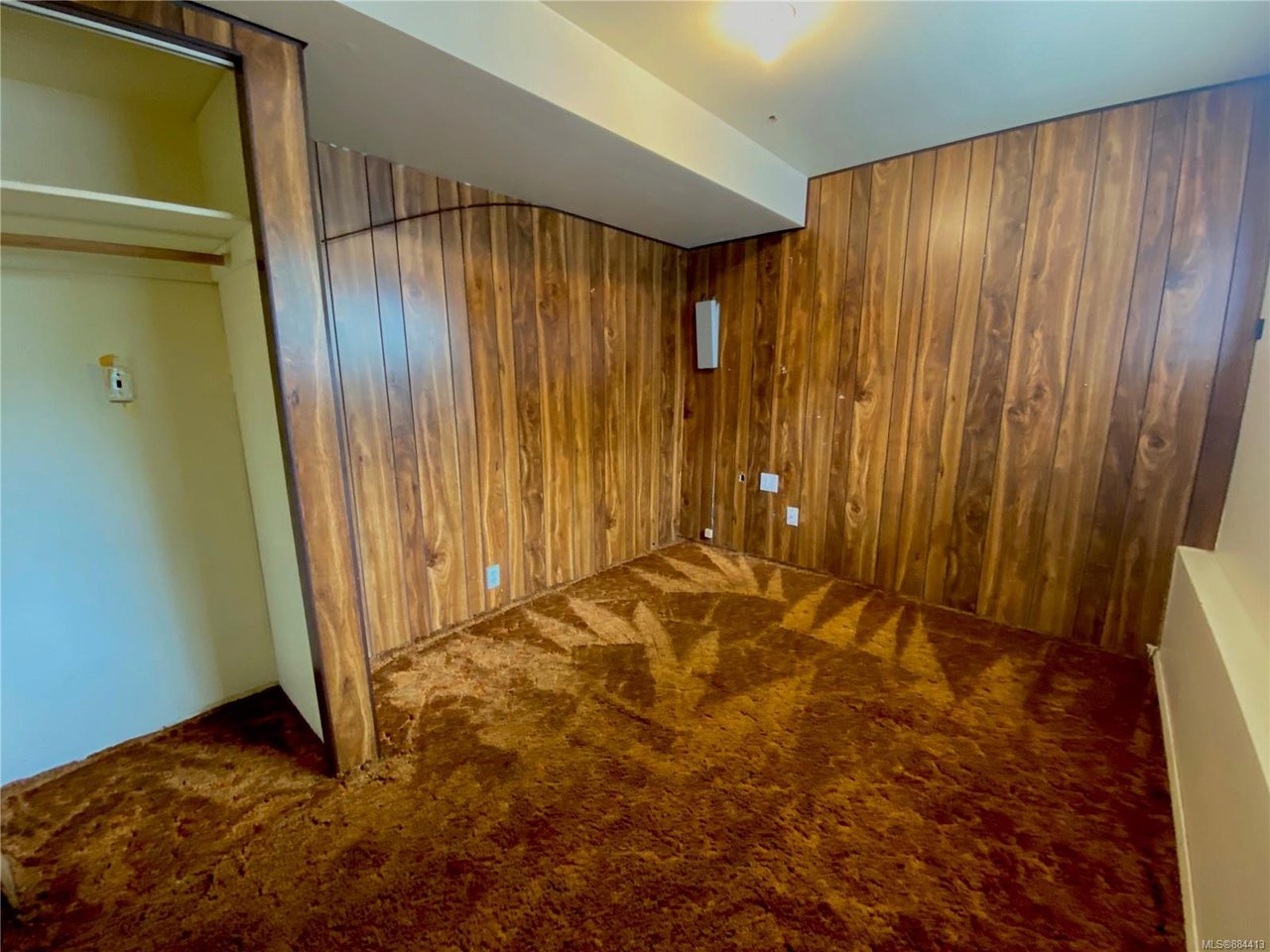 4253 Thornhill Cres