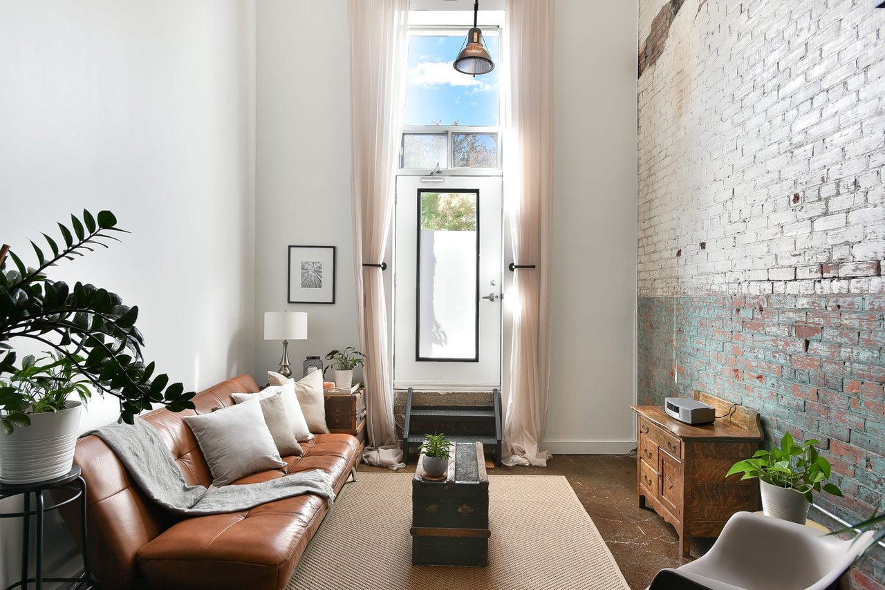 I-ZONE LOFTS
