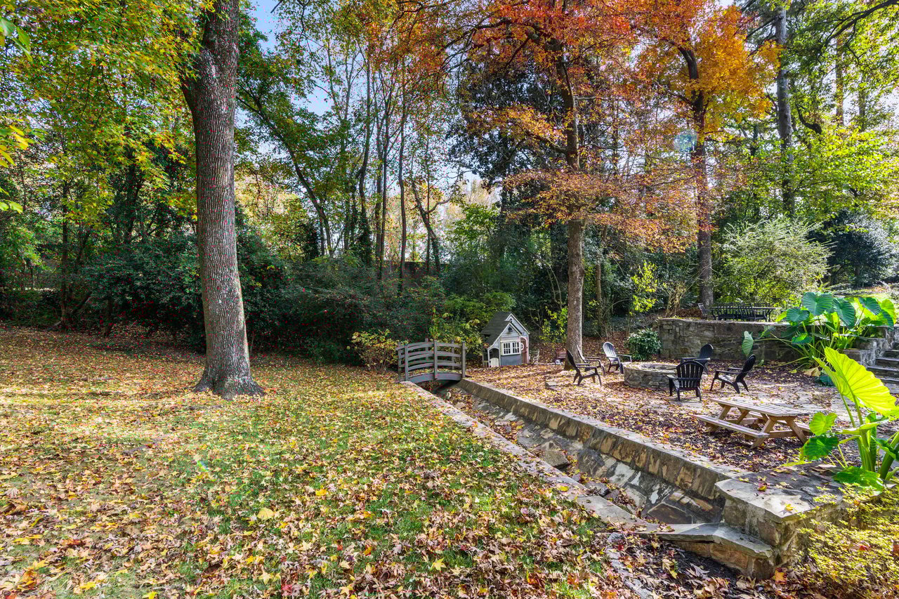 3627 Kingsboro Road NE