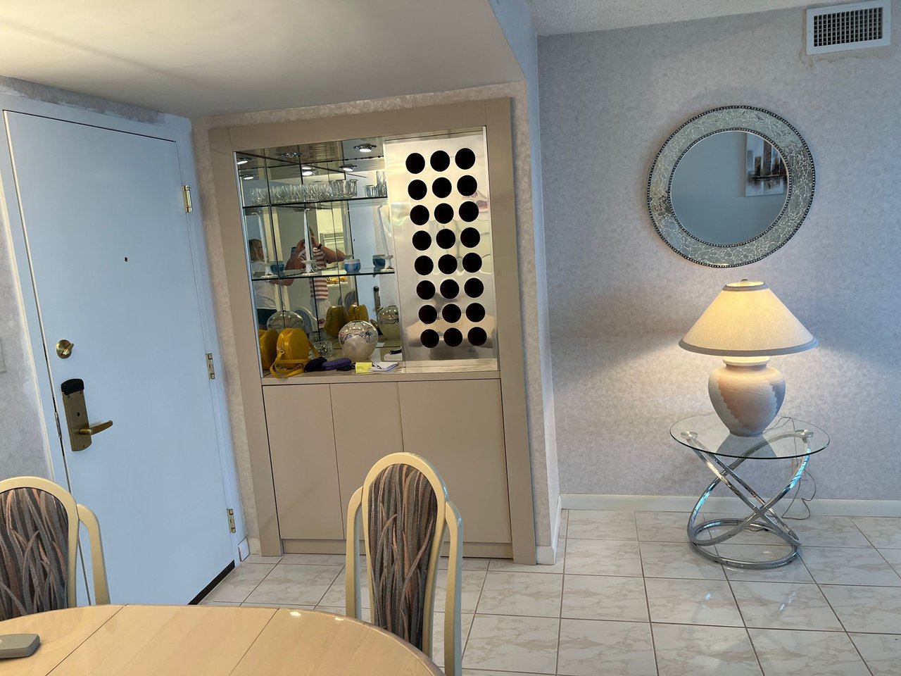 5225 Collins Ave #917 Miami Beach FL-33140