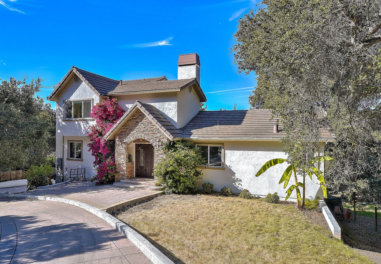 9845 Palisade Dr