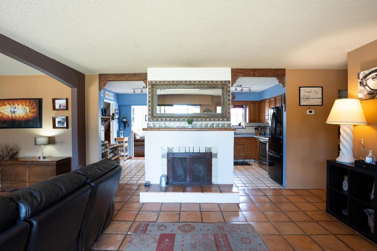 5531 49 Ave