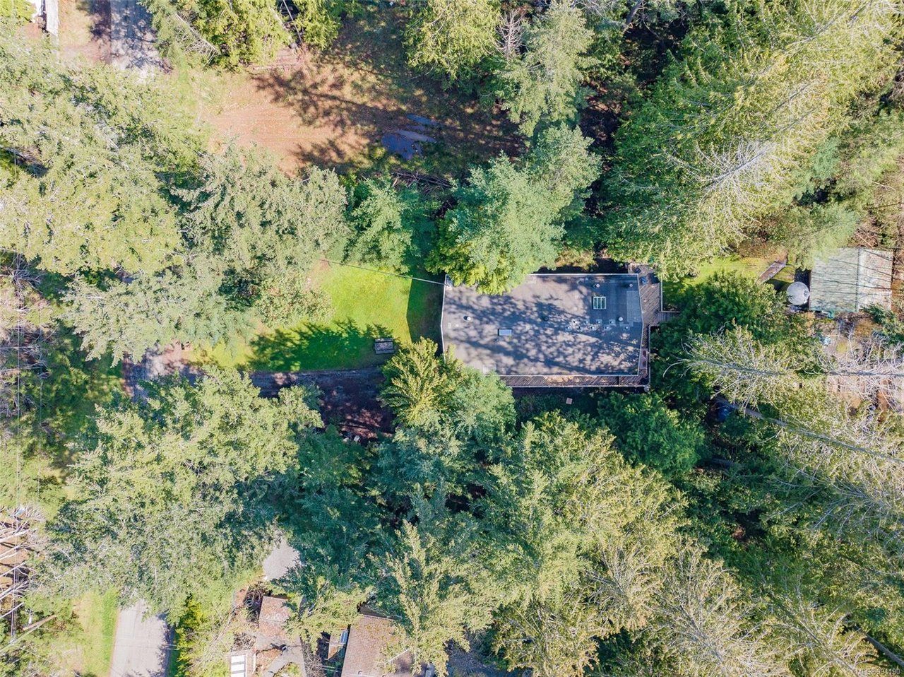 447 Berg Rd