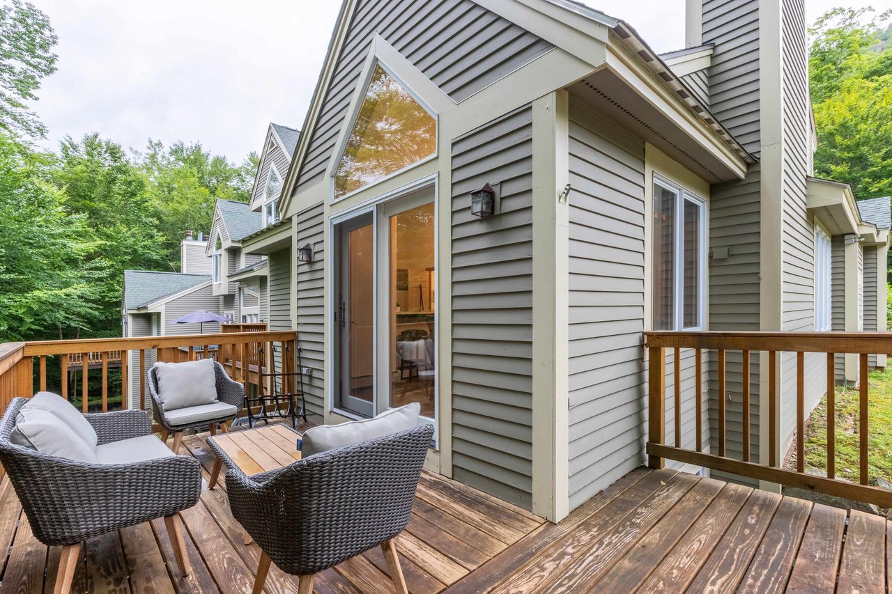 4 bedroom + Loft Forest Ridge Town Home for Ski Season