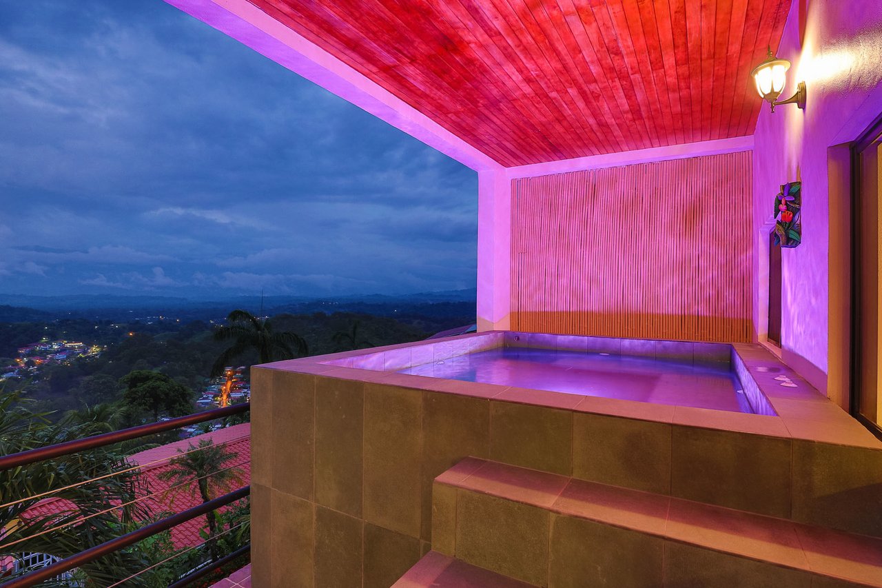 Multi Level Ocean View Home, Manuel Antonio, Puntarenas