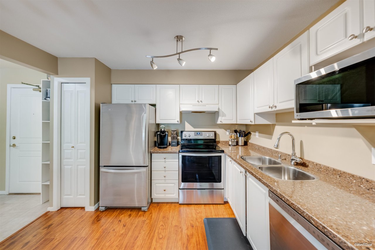 407-210 Eleventh St