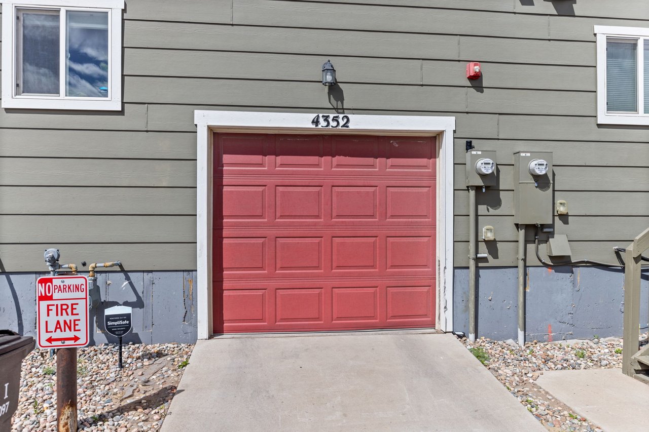 4352 Yellow Dock Point