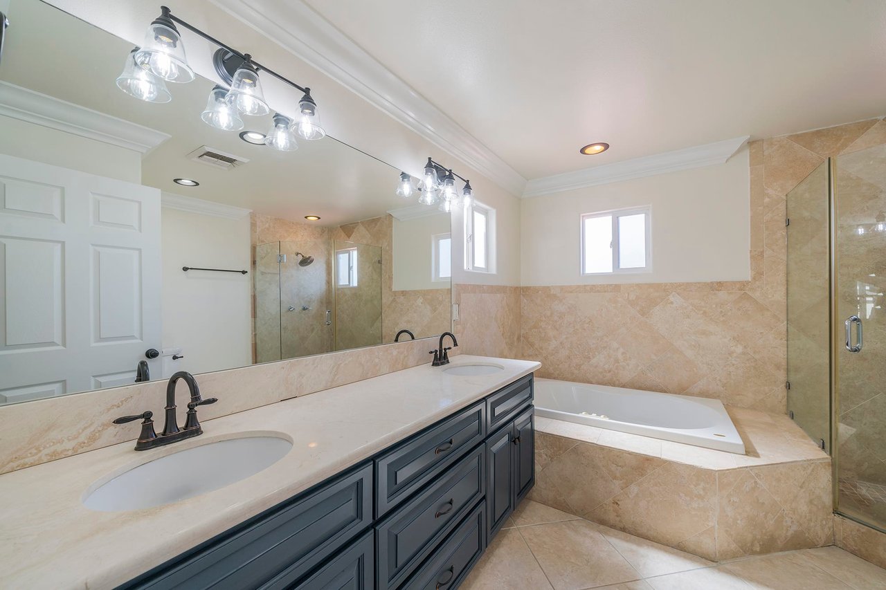 4912 West 115th Street, #A