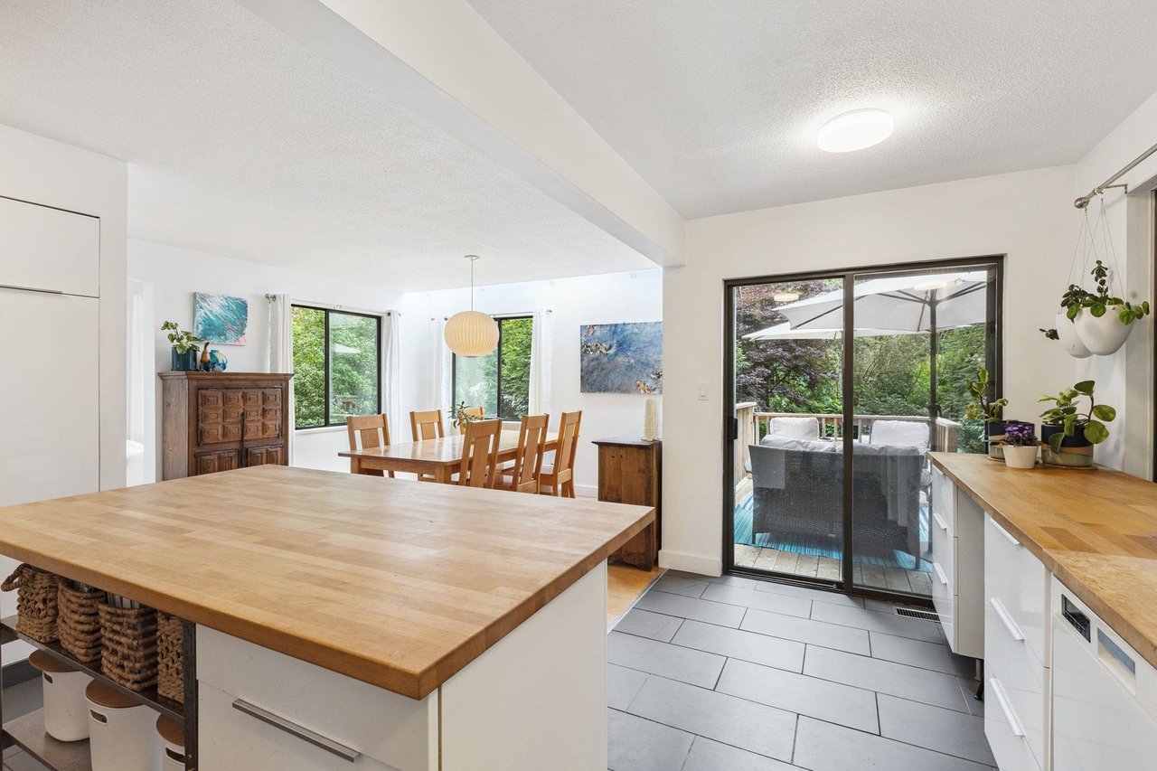 6820 Hycroft Road, West Vancouver
