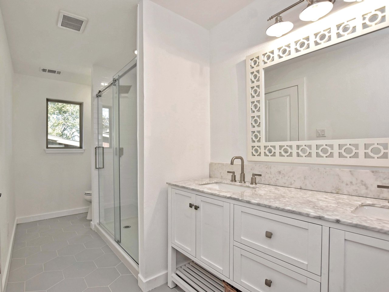 2642 Williams Lakeshore