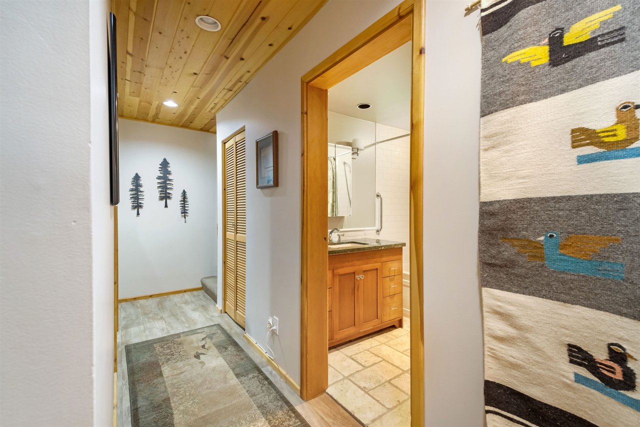 2729 Sproatt Dr