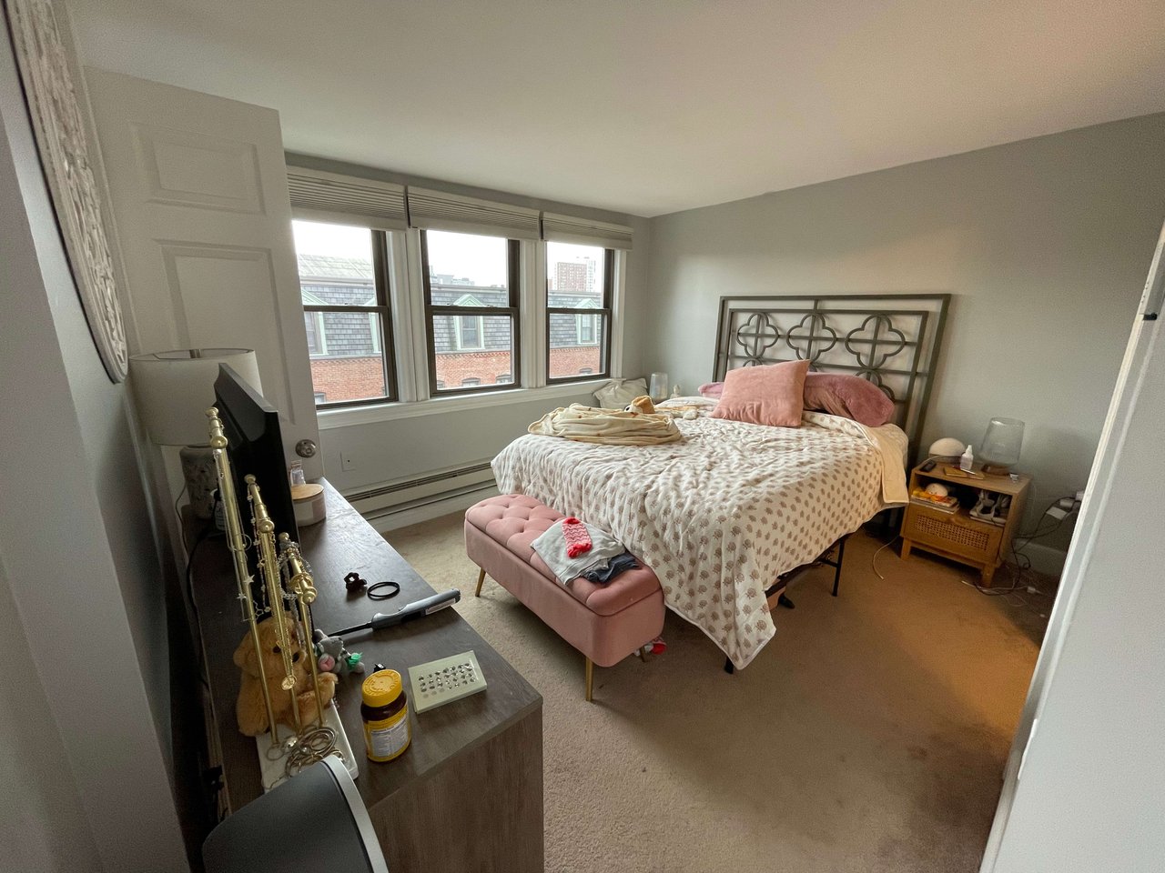 Unique Penthouse 1 bed w/ 2 Decks, exposed brick and laundry in unit! 