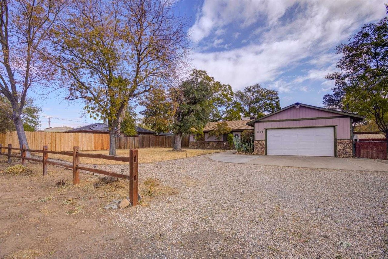 7128 Dry Creek Road
