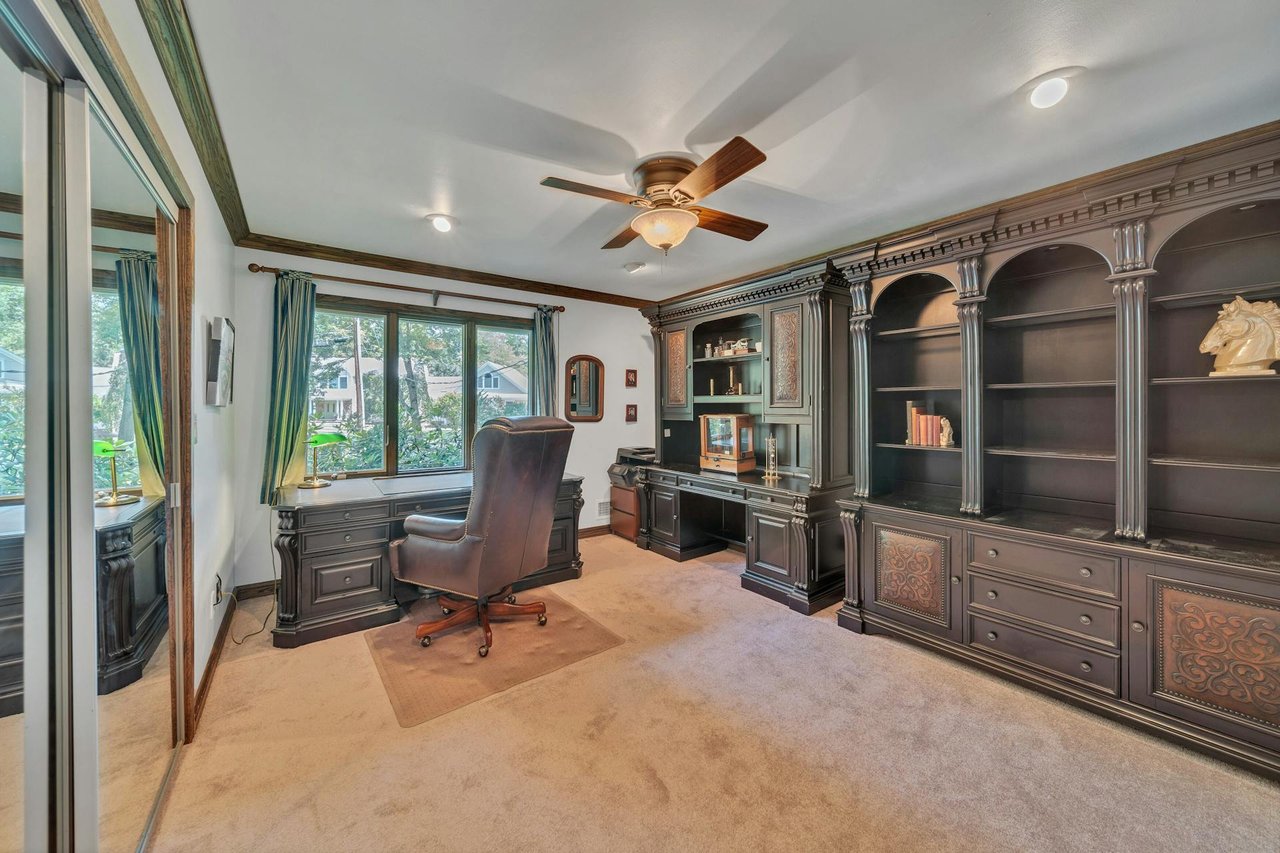 5 Charlotte Court