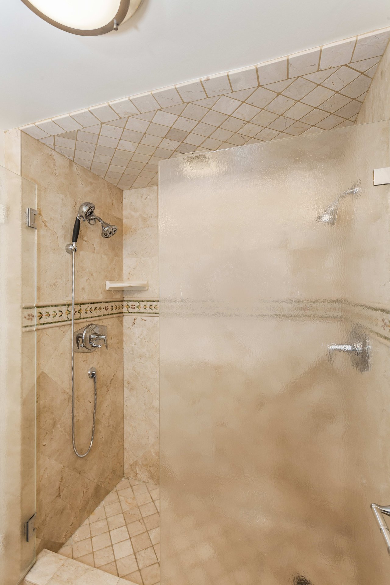 875 Comstock Avenue Unit 15D