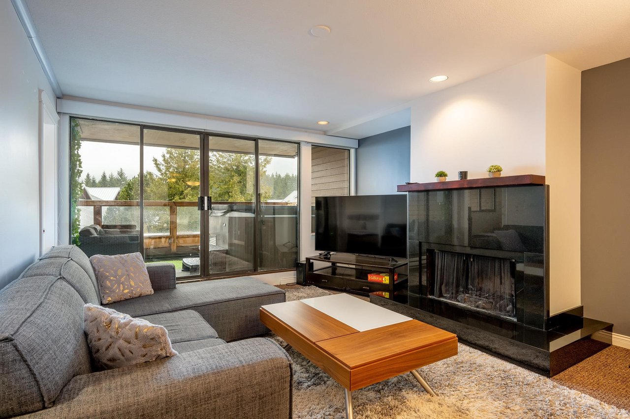 6-4211 Sunshine Pl