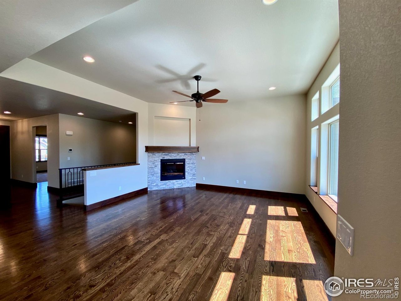 3692 Saguaro Dr