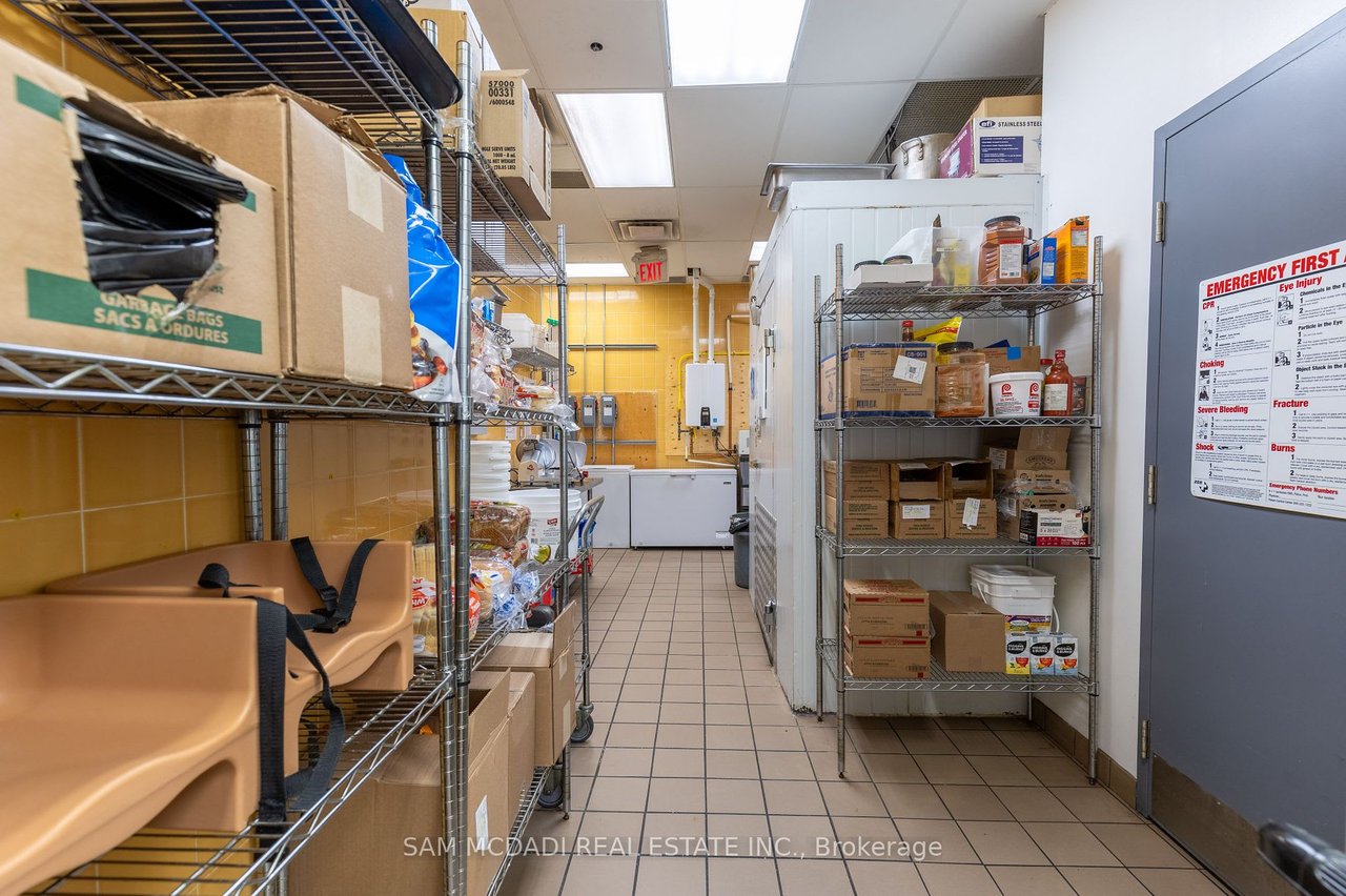 2501 Prince Michael Dr #6