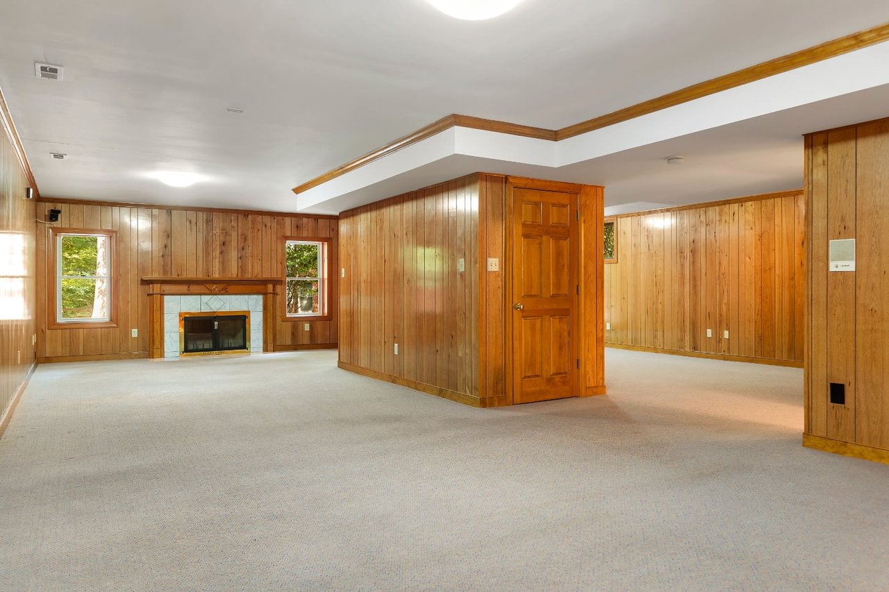 3328 Robious Forest Way