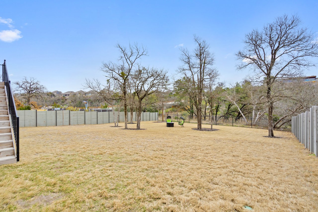 105 Hollytree Court