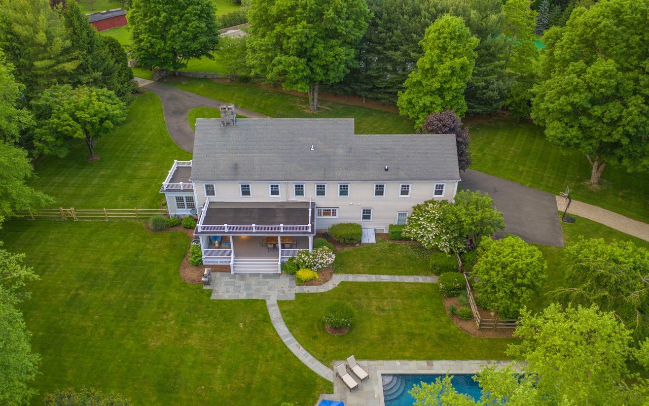 1615 Cross Highway