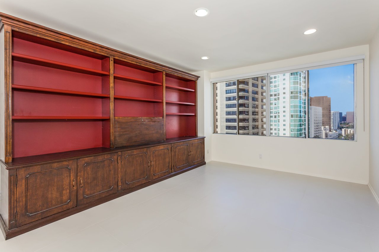 875 Comstock Avenue Unit 15D