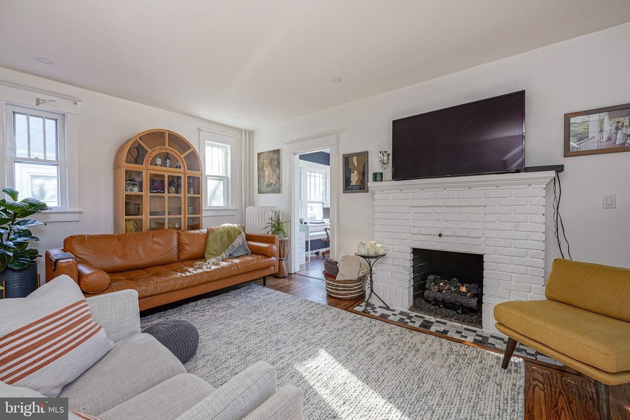 115 Woodland Terr