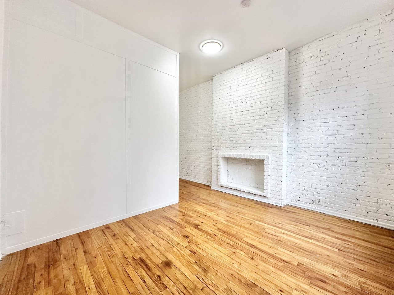 306 East 93rd Street, Apt 3-C