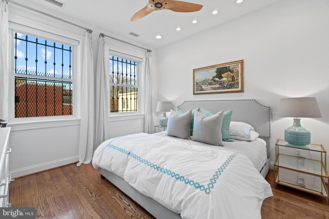 2101 N St NW, #205
