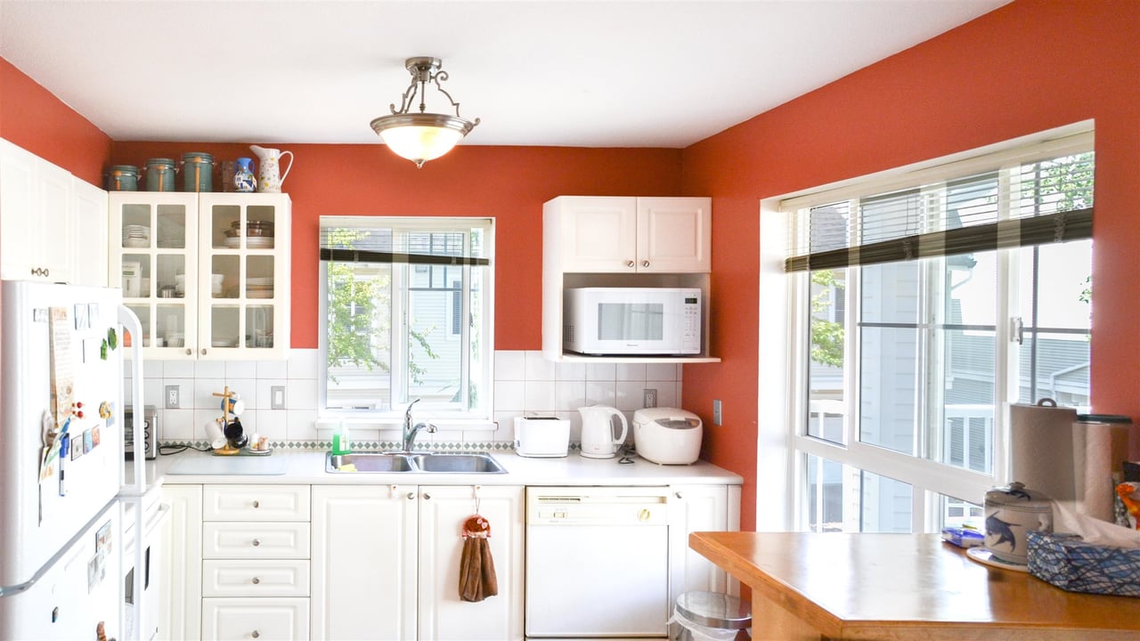 29-8930 Walnut Grove Dr