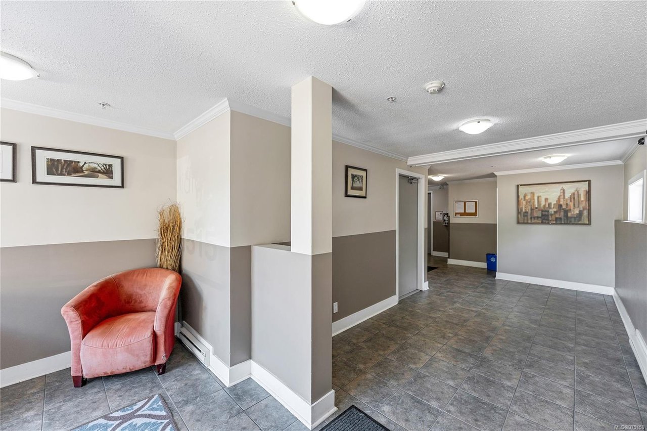 304-2515 Dowler Pl